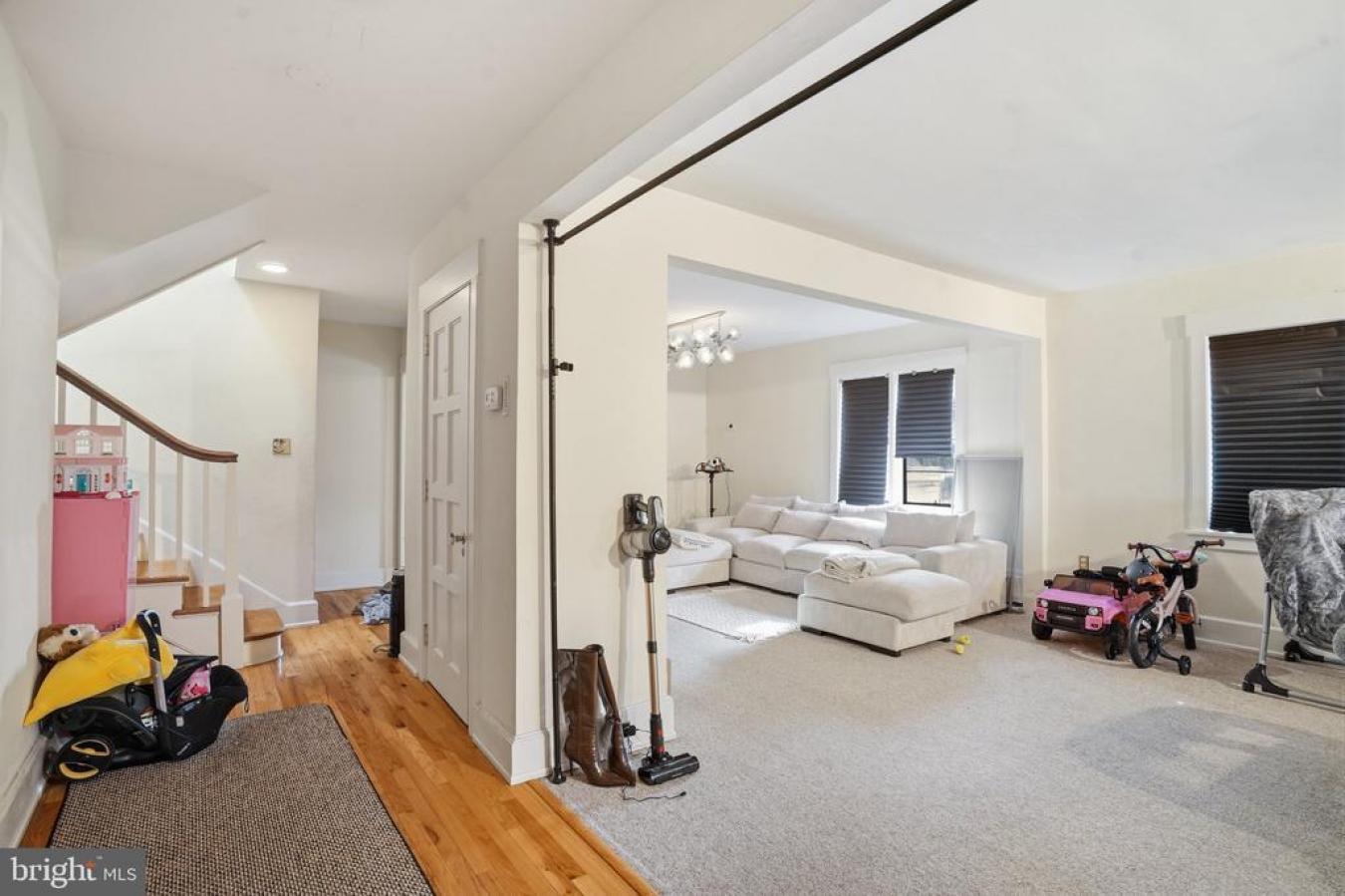 KINGSTON, LUZERNE-PA, 18704, United States, ,Residential,For Sale,2043038