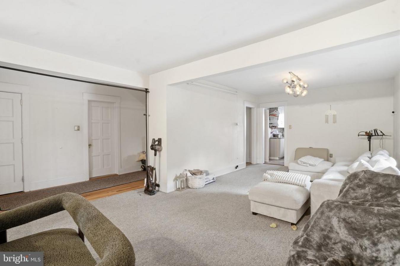 KINGSTON, LUZERNE-PA, 18704, United States, ,Residential,For Sale,2043038