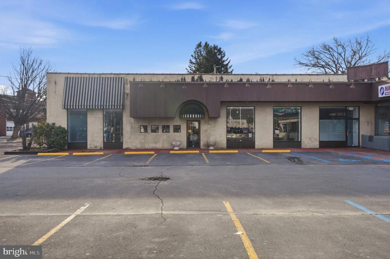 KINGSTON, LUZERNE-PA, 18704, United States, ,Residential,For Sale,2043038