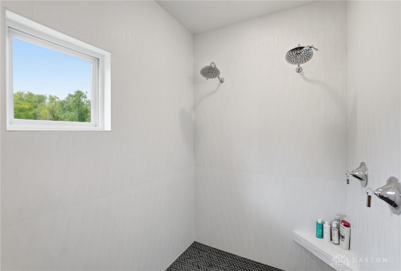 Clearcreek Twp, Warren, 45036, United States, ,Residential,For Sale,2043036