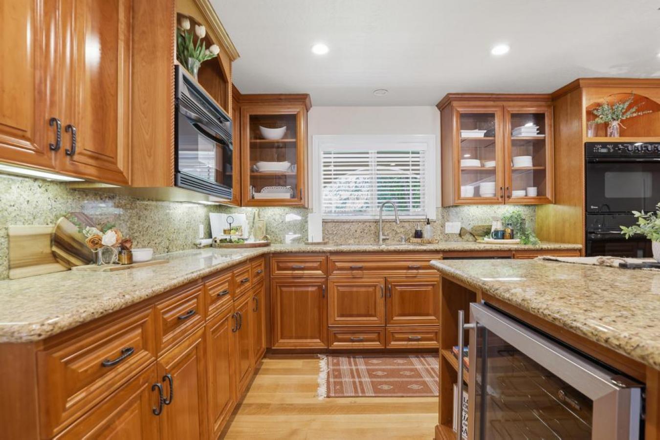 Yuba City, Sutter, 95993, United States, 4 Bedrooms Bedrooms, ,3 BathroomsBathrooms,Residential,For Sale,2043031