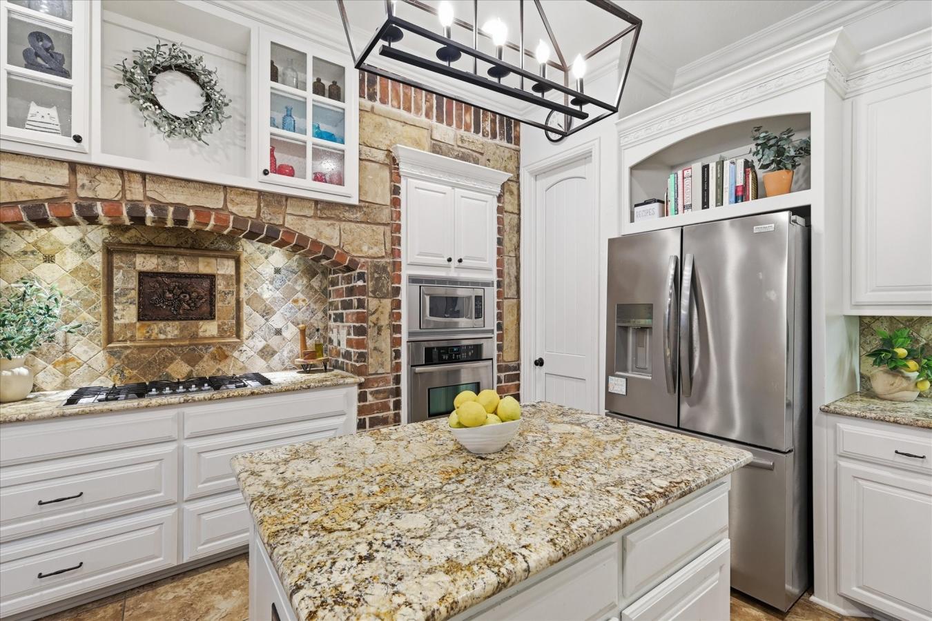 Fort Worth, Tarrant, 76052, United States, 4 Bedrooms Bedrooms, ,4 BathroomsBathrooms,Residential,For Sale,2043762