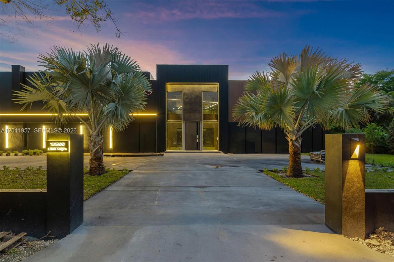 Pinecrest, Miami-Dade County, 33156, United States, 7 Bedrooms Bedrooms, ,9 BathroomsBathrooms,Residential,For Sale,2043250