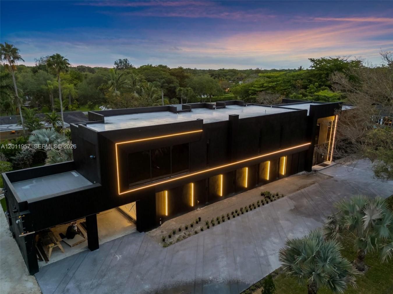 Pinecrest, Miami-Dade County, 33156, United States, 7 Bedrooms Bedrooms, ,9 BathroomsBathrooms,Residential,For Sale,2043250
