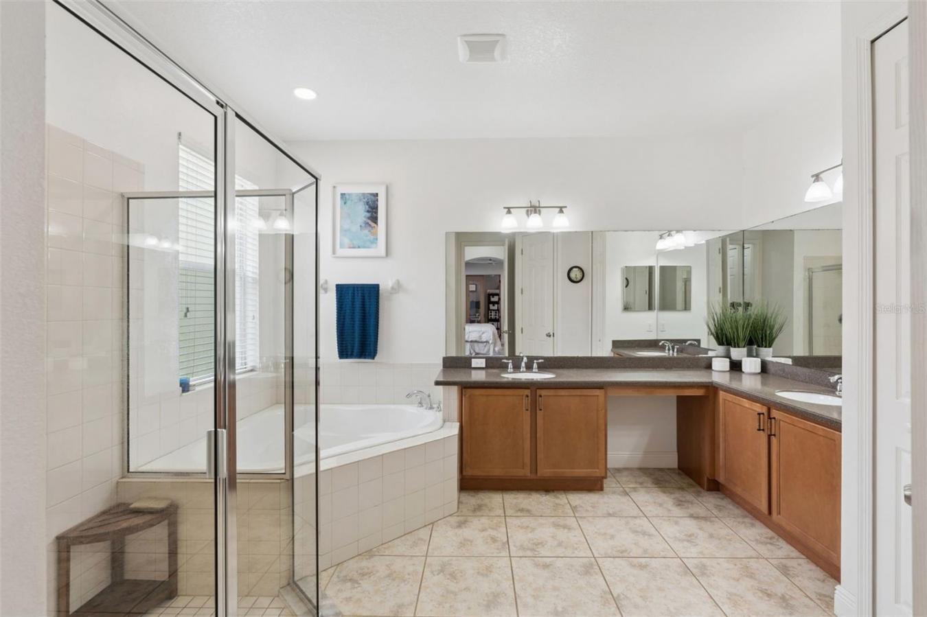 Kissimmee, Osceola, 34746, United States, 5 Bedrooms Bedrooms, ,4 BathroomsBathrooms,Residential,For Sale,2043760