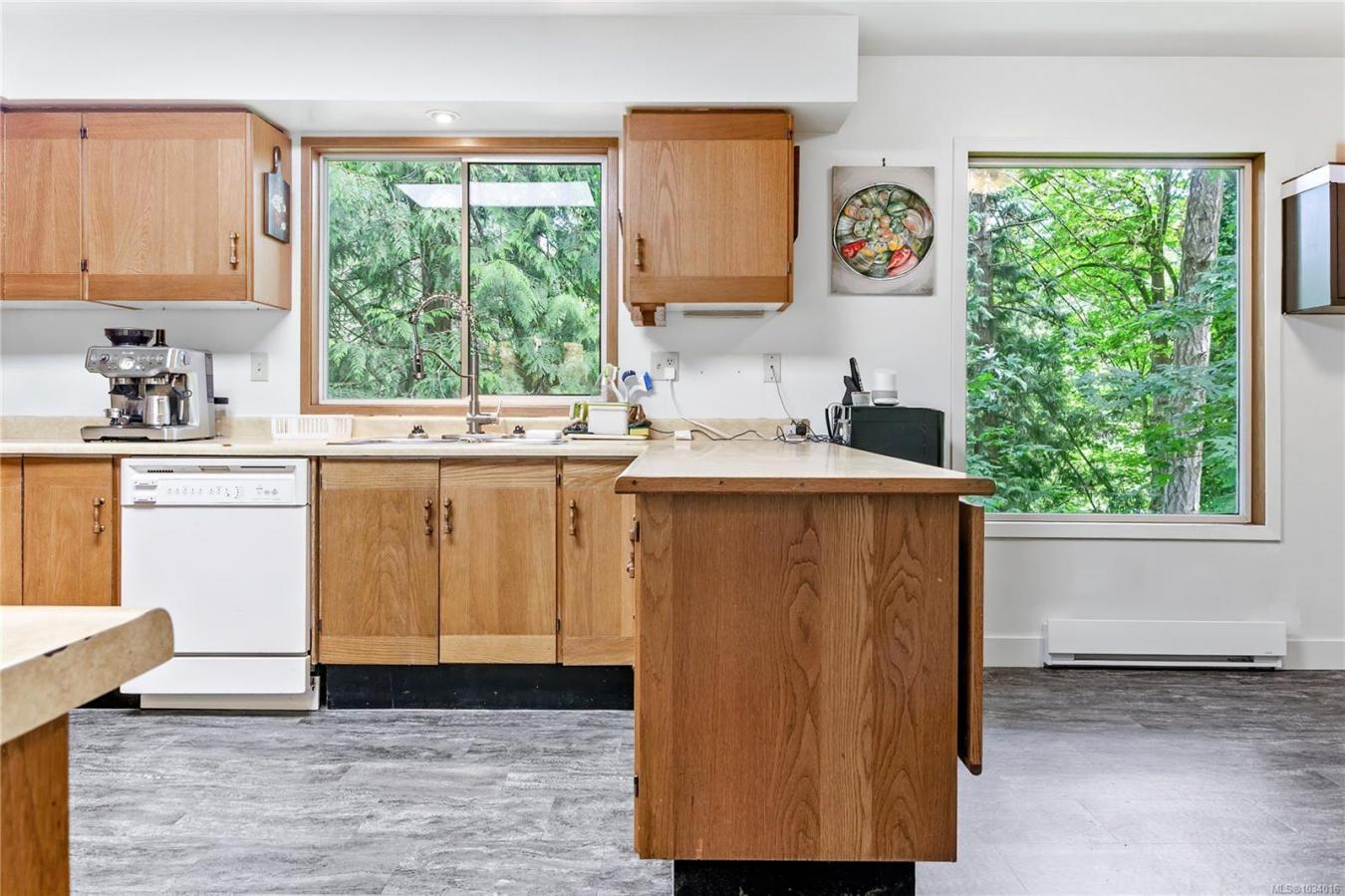 North Saanich, Capital Regional District, V8L 5J2, United States, 5 Bedrooms Bedrooms, ,3 BathroomsBathrooms,Residential,For Sale,2043757