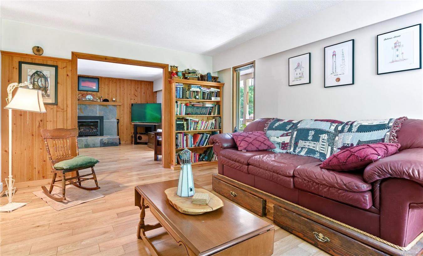 North Saanich, Capital Regional District, V8L 5J2, United States, 5 Bedrooms Bedrooms, ,3 BathroomsBathrooms,Residential,For Sale,2043757