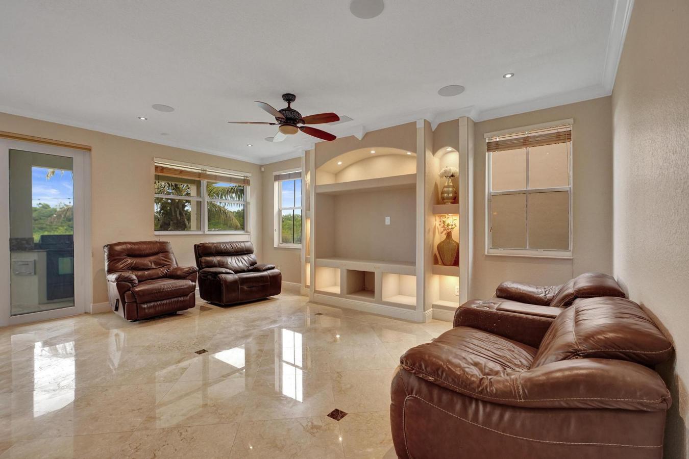 Miramar, Broward, 33027, United States, 5 Bedrooms Bedrooms, ,4 BathroomsBathrooms,Residential,For Sale,2044098