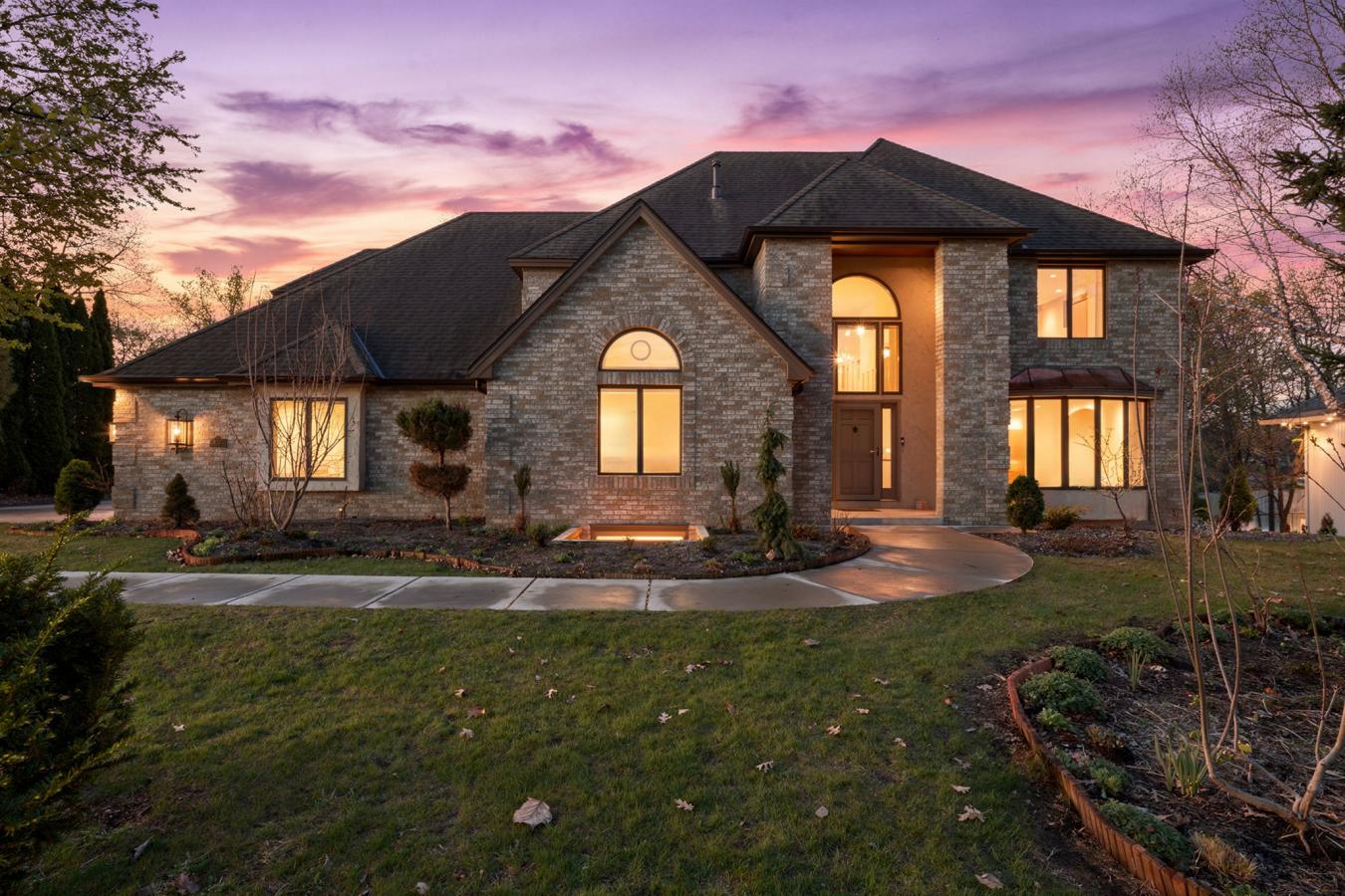Eden Prairie, Hennepin, 55347, United States, 5 Bedrooms Bedrooms, ,4 BathroomsBathrooms,Residential,For Sale,2043748