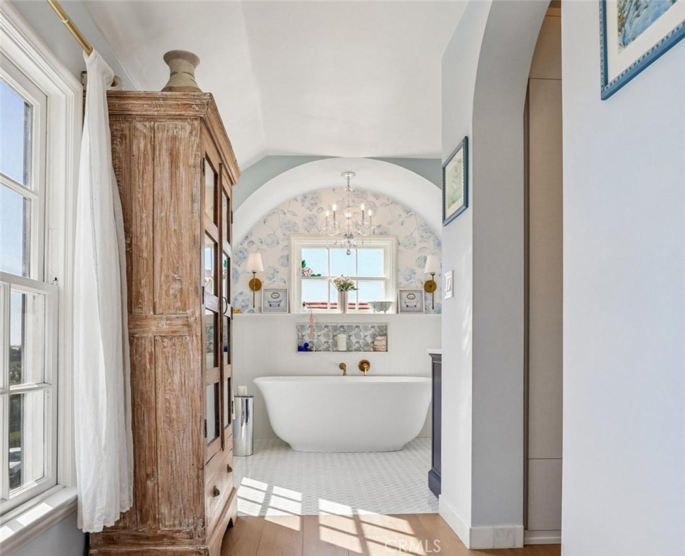 Palos Verdes Estates, Los Angeles, 90274, United States, 5 Bedrooms Bedrooms, ,3 BathroomsBathrooms,Residential,For Sale,2043738