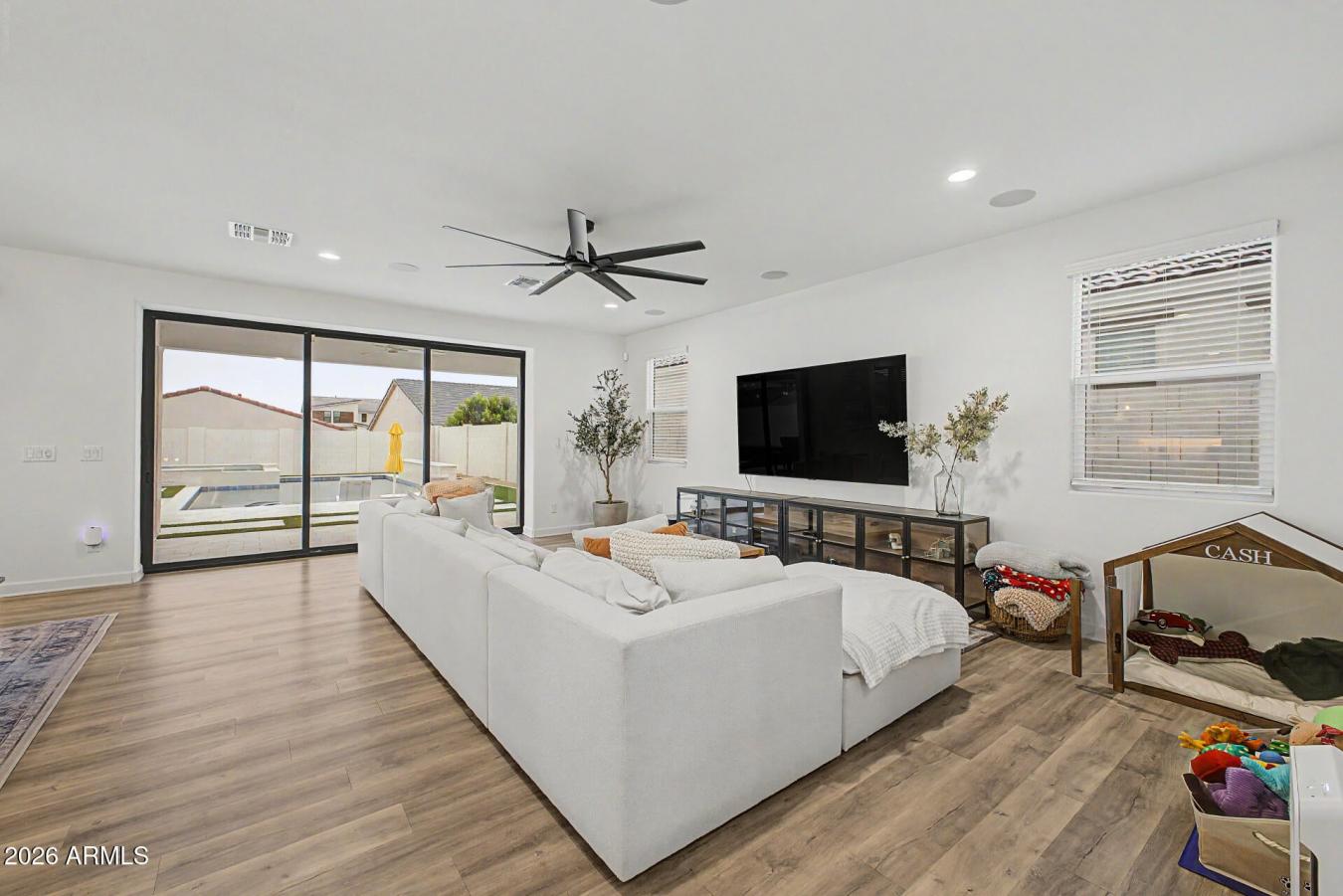 San Tan Valley, Pinal, 85144, United States, 3 Bedrooms Bedrooms, ,3 BathroomsBathrooms,Residential,For Sale,2043737