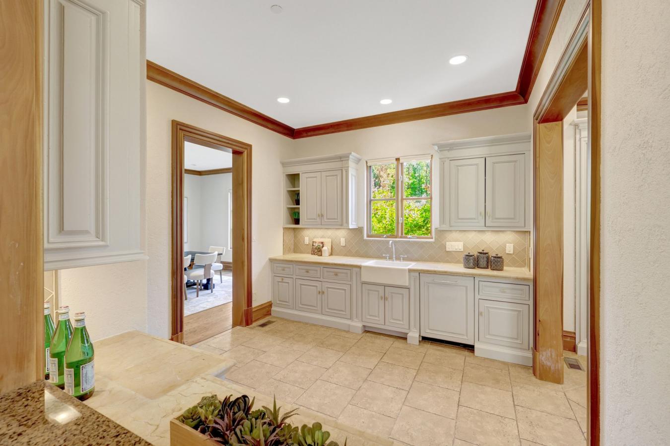 Great Falls, Virginia, 22066, United States, 6 Bedrooms Bedrooms, ,7 BathroomsBathrooms,Residential,For Sale,2043736