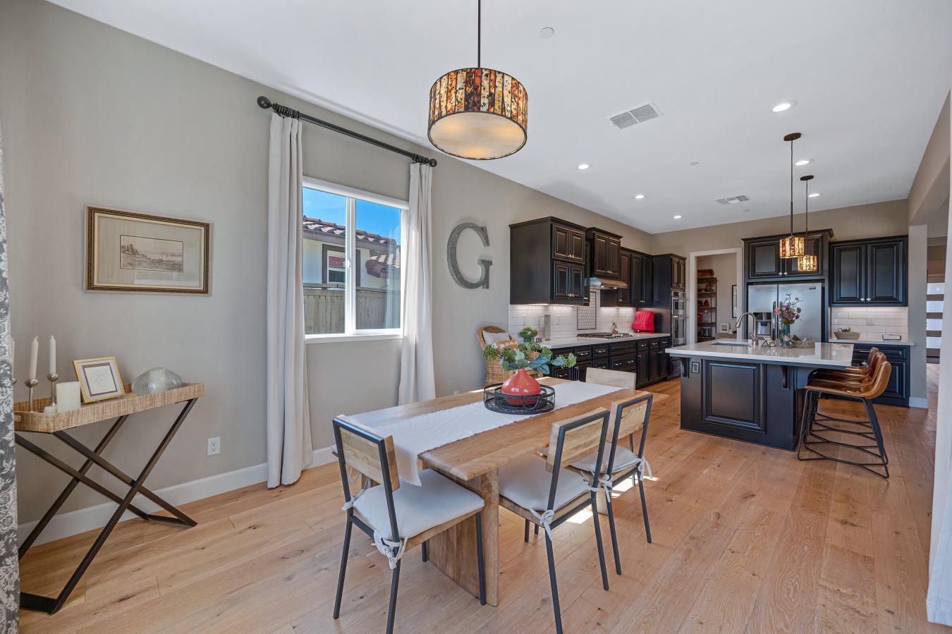 Lincoln, Placer, 95648, United States, 3 Bedrooms Bedrooms, ,2 BathroomsBathrooms,Residential,For Sale,2044097