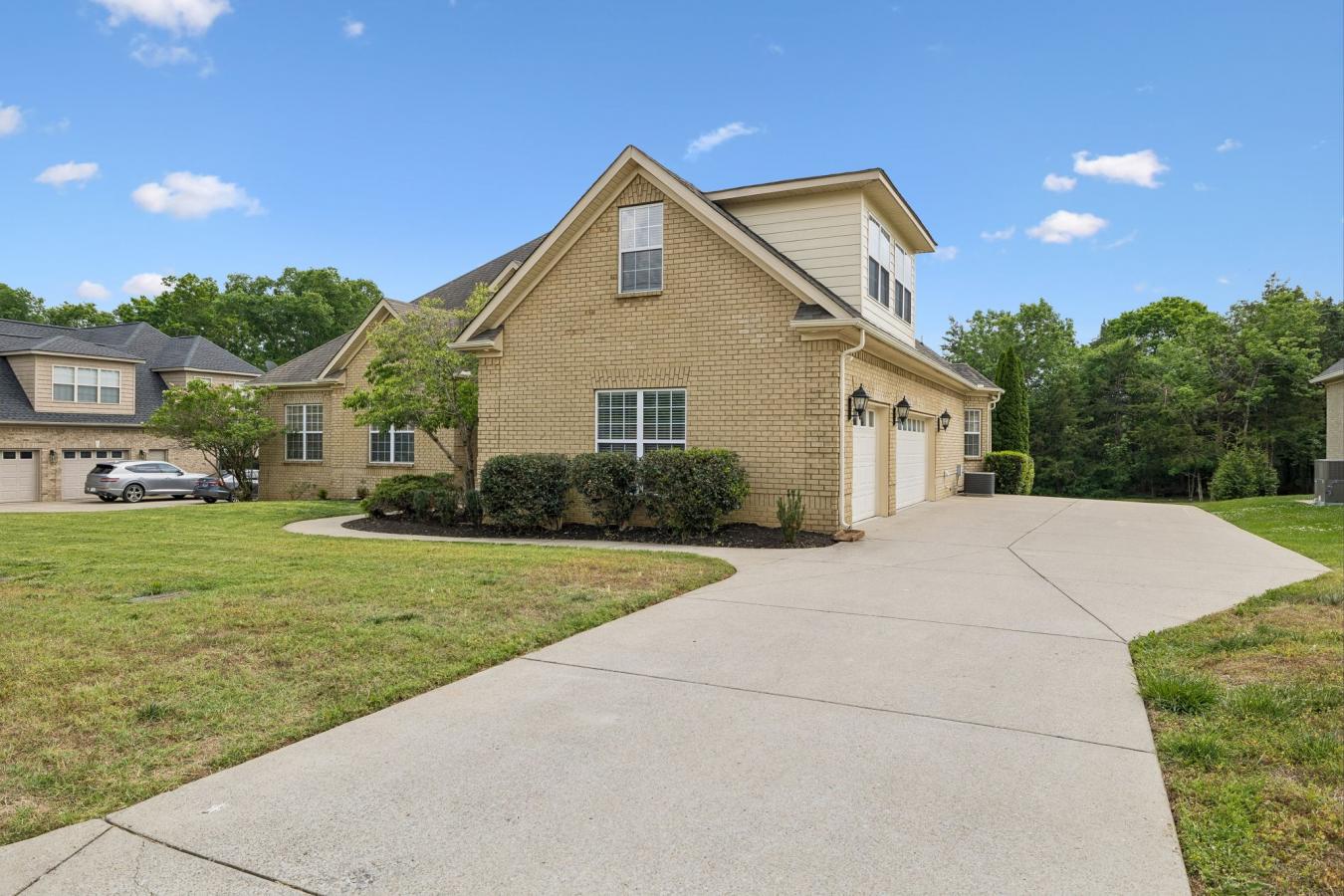 Smyrna, Rutherford County, TN, 37167, United States, 4 Bedrooms Bedrooms, ,3 BathroomsBathrooms,Residential,For Sale,2044096