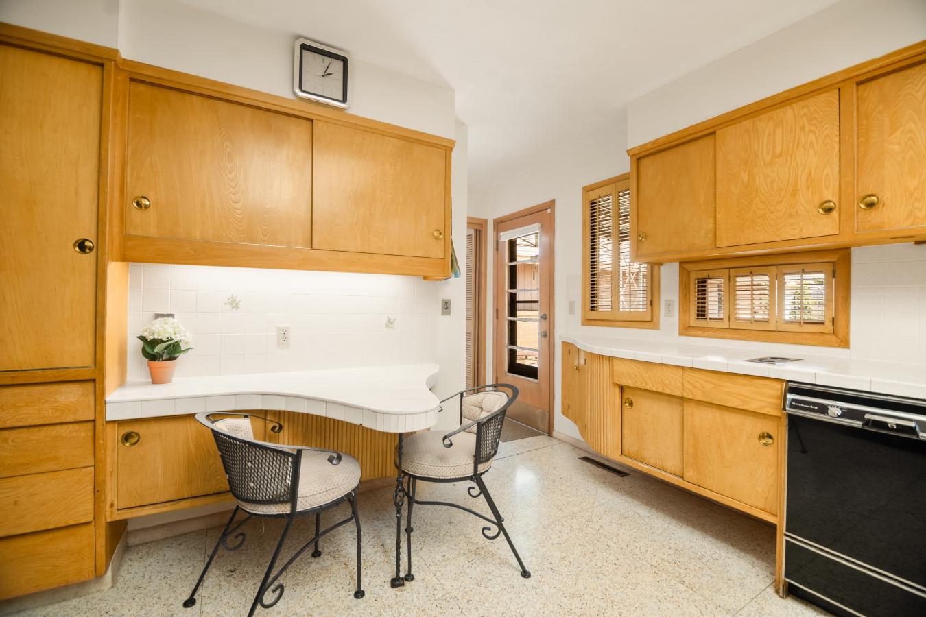 Eastborough, Sedgwick, 67207, United States, 6 Bedrooms Bedrooms, ,5 BathroomsBathrooms,Residential,For Sale,2044095