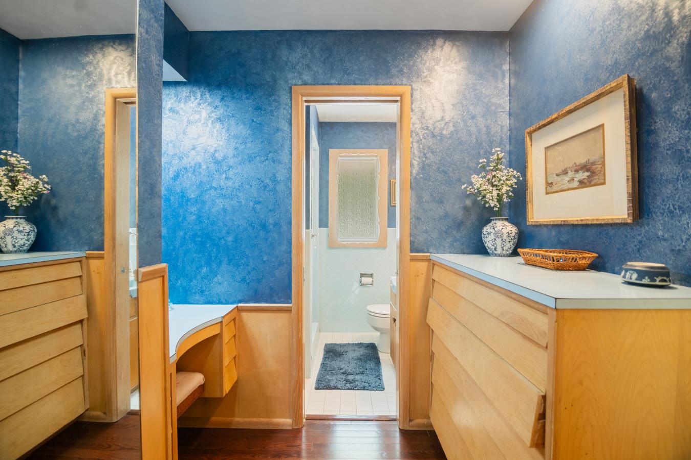 Eastborough, Sedgwick, 67207, United States, 6 Bedrooms Bedrooms, ,5 BathroomsBathrooms,Residential,For Sale,2044095