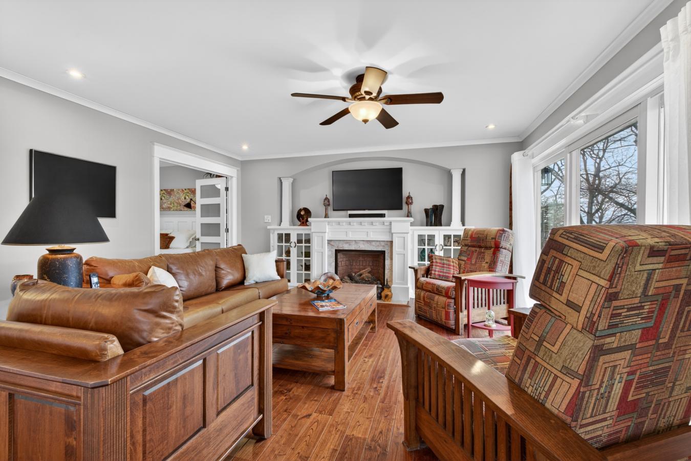 Mallorytown, Leeds & Grenville, K0E 1R0, Canada, 3 Bedrooms Bedrooms, ,2 BathroomsBathrooms,Residential,For Sale,2044093