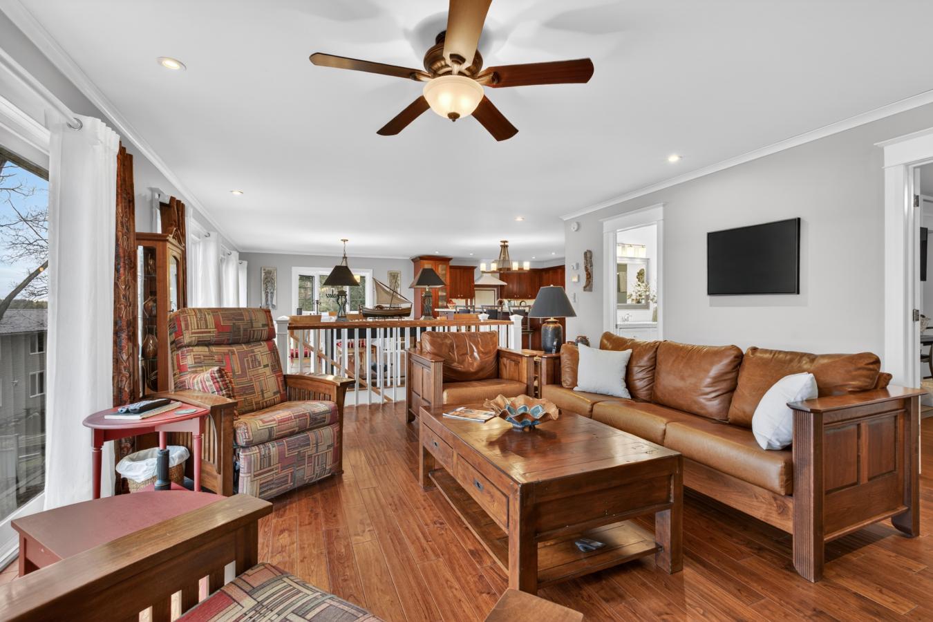 Mallorytown, Leeds & Grenville, K0E 1R0, Canada, 3 Bedrooms Bedrooms, ,2 BathroomsBathrooms,Residential,For Sale,2044093