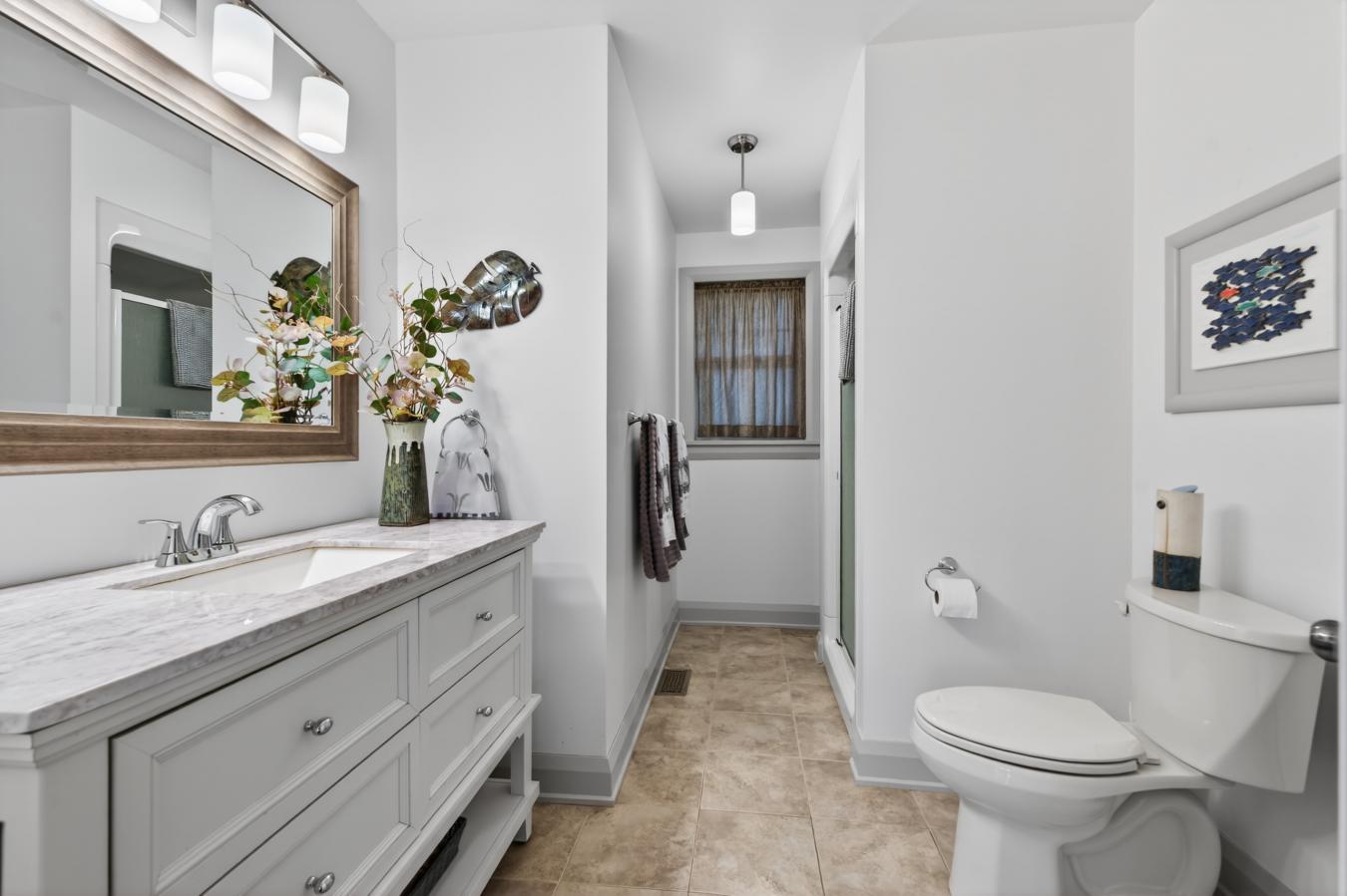 Mallorytown, Leeds & Grenville, K0E 1R0, Canada, 3 Bedrooms Bedrooms, ,2 BathroomsBathrooms,Residential,For Sale,2044093