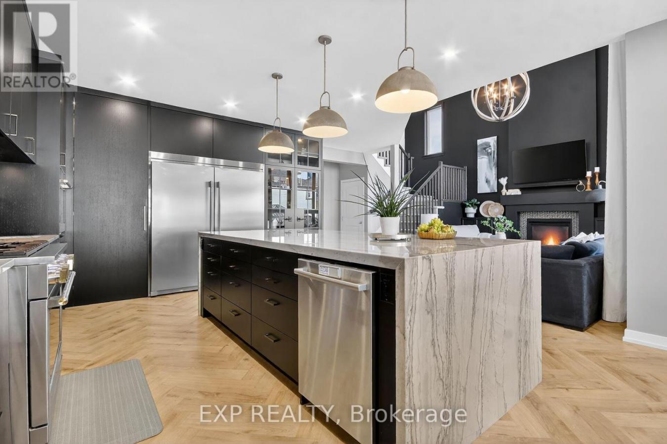 Ottawa, ON, K2V0C6, Canada, ,3 BathroomsBathrooms,Residential,For Sale,2044092
