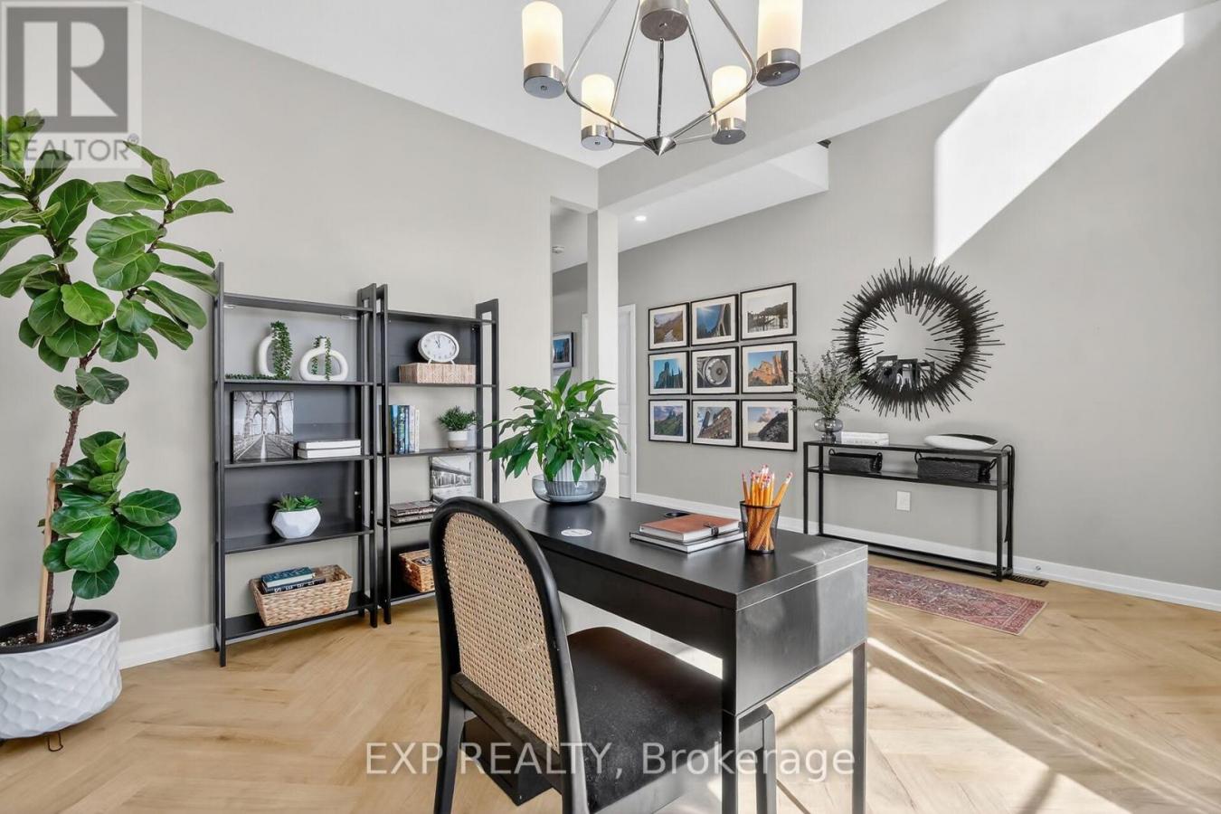 Ottawa, ON, K2V0C6, Canada, ,3 BathroomsBathrooms,Residential,For Sale,2044092