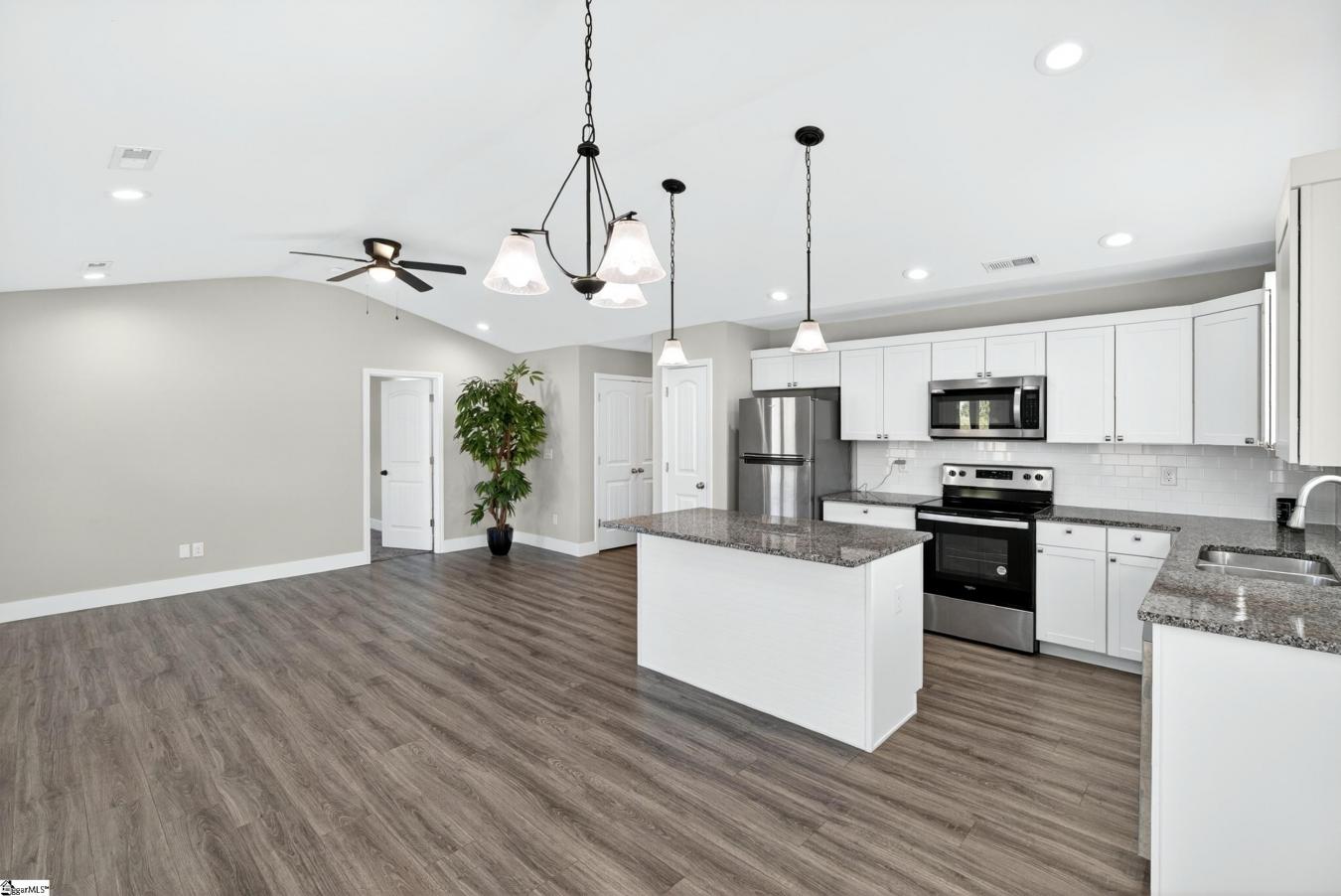 Welcome to 420 Cemetery Road in Cowpens, where comfort, style, and sma – image 18