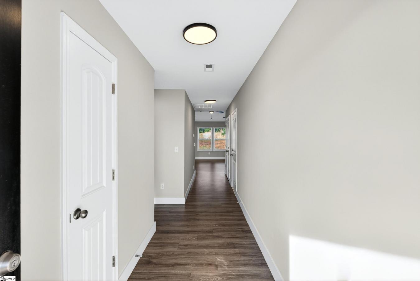 Welcome to 420 Cemetery Road in Cowpens, where comfort, style, and sma – image 3