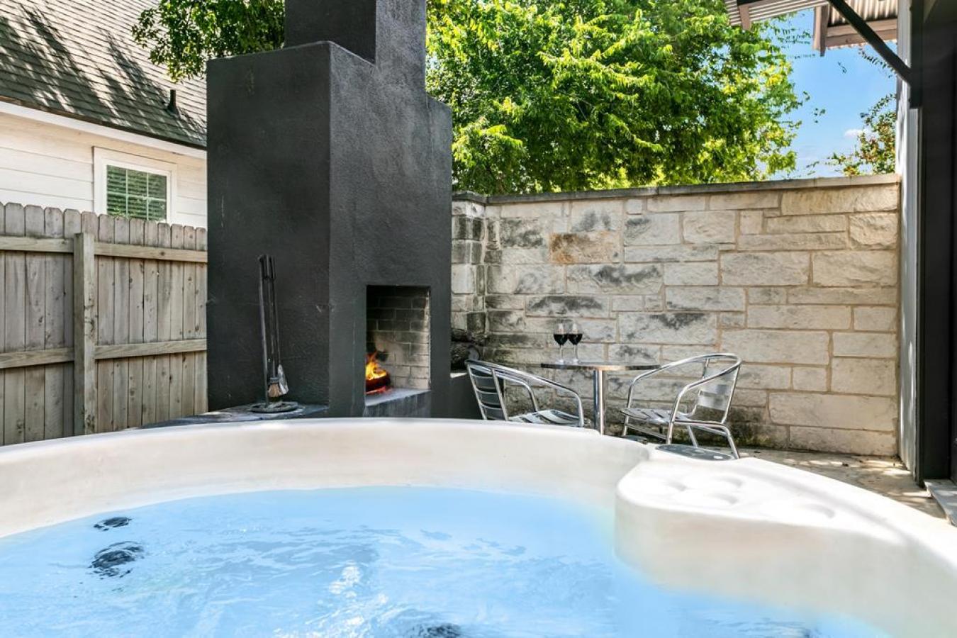 Fredericksburg, Gillespie, 78624, United States, 4 Bedrooms Bedrooms, ,4 BathroomsBathrooms,Residential,For Sale,2044088