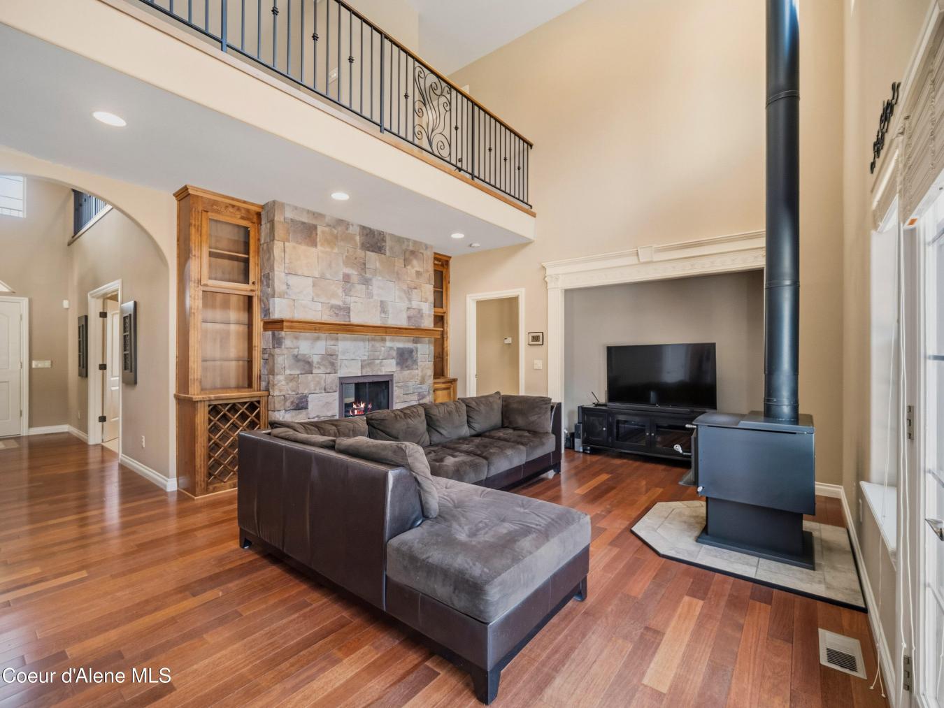Hayden, Kootenai, 83835, United States, 3 Bedrooms Bedrooms, ,2 BathroomsBathrooms,Residential,For Sale,2044086