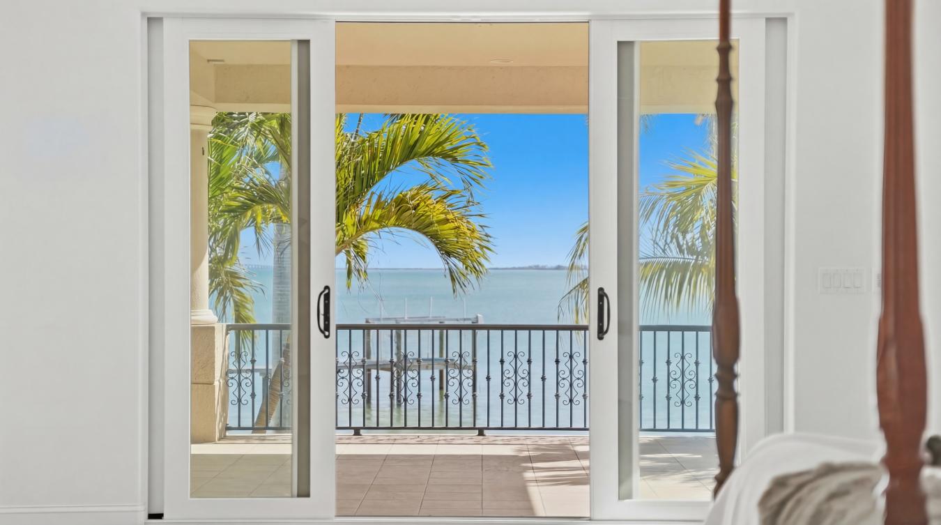 Saint Petersburg, Florida, 33712, United States, 5 Bedrooms Bedrooms, ,5 BathroomsBathrooms,Residential,For Sale,2044085