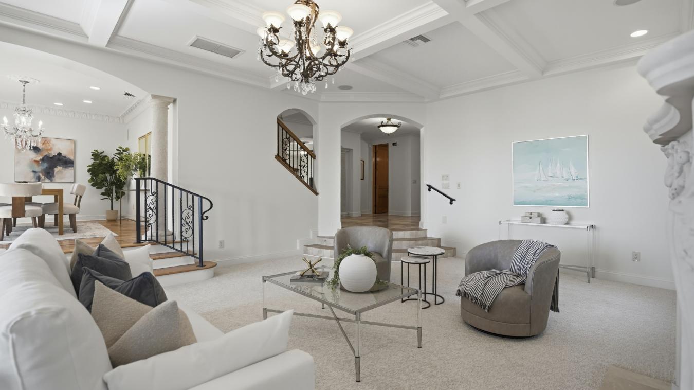 Saint Petersburg, Florida, 33712, United States, 5 Bedrooms Bedrooms, ,5 BathroomsBathrooms,Residential,For Sale,2044085