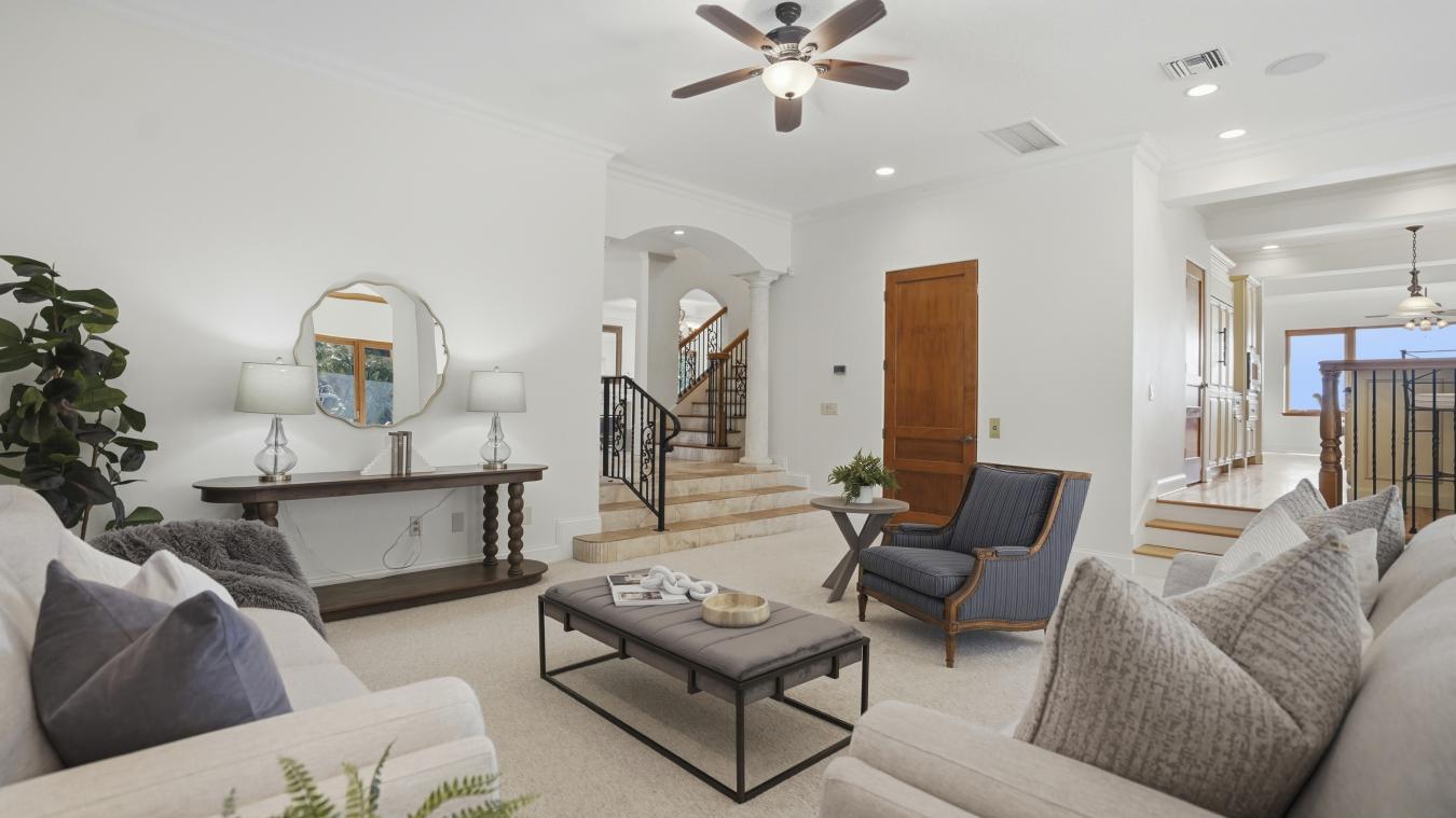 Saint Petersburg, Florida, 33712, United States, 5 Bedrooms Bedrooms, ,5 BathroomsBathrooms,Residential,For Sale,2044085