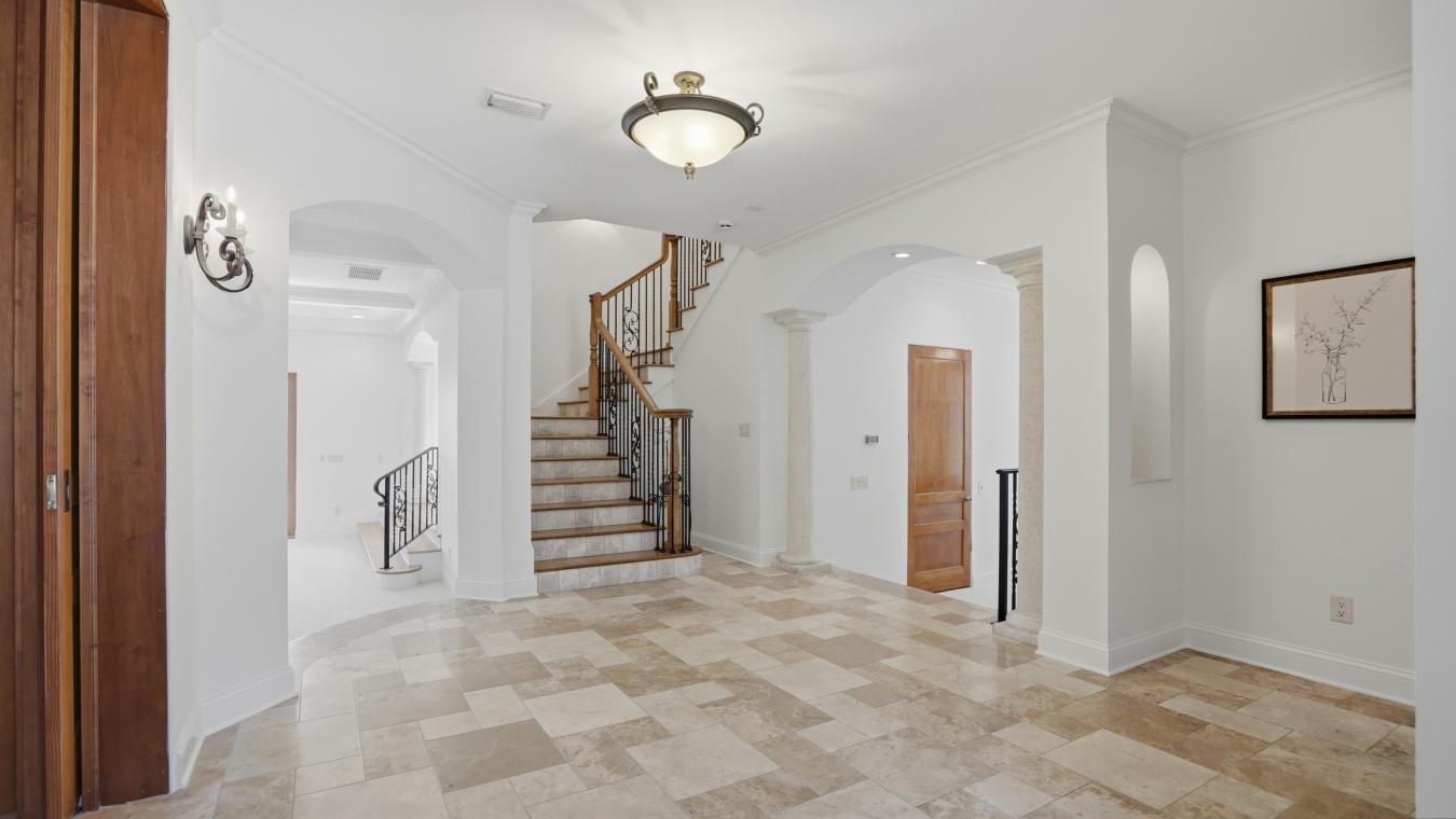Saint Petersburg, Florida, 33712, United States, 5 Bedrooms Bedrooms, ,5 BathroomsBathrooms,Residential,For Sale,2044085