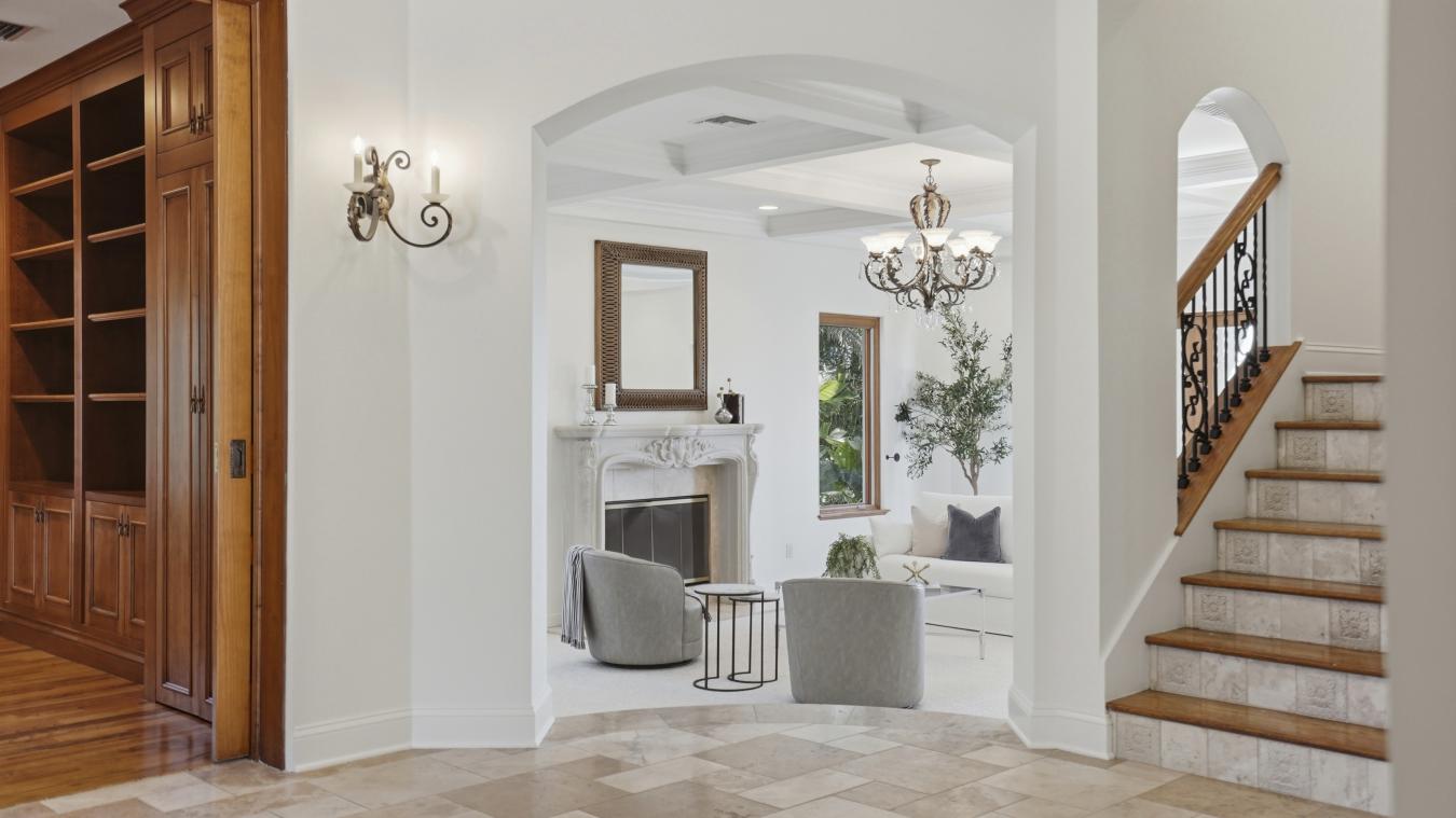 Saint Petersburg, Florida, 33712, United States, 5 Bedrooms Bedrooms, ,5 BathroomsBathrooms,Residential,For Sale,2044085