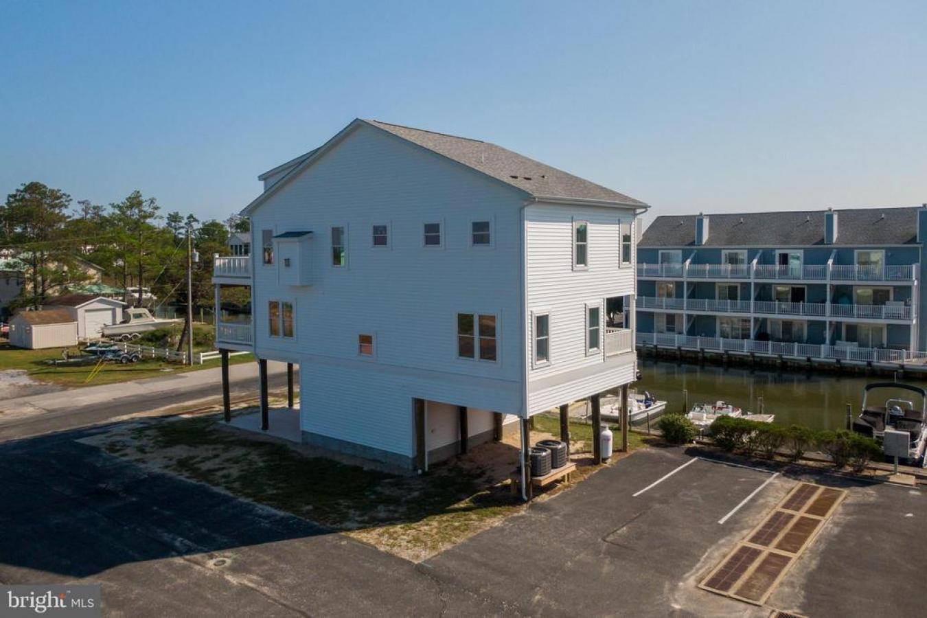 OCEAN VIEW, SUSSEX, 19970, United States, 4 Bedrooms Bedrooms, ,5 BathroomsBathrooms,Residential,For Sale,2044467