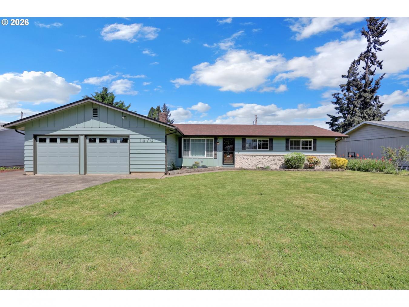 Located in the Hayden Bridge area of Springfield, this charming single – image 1