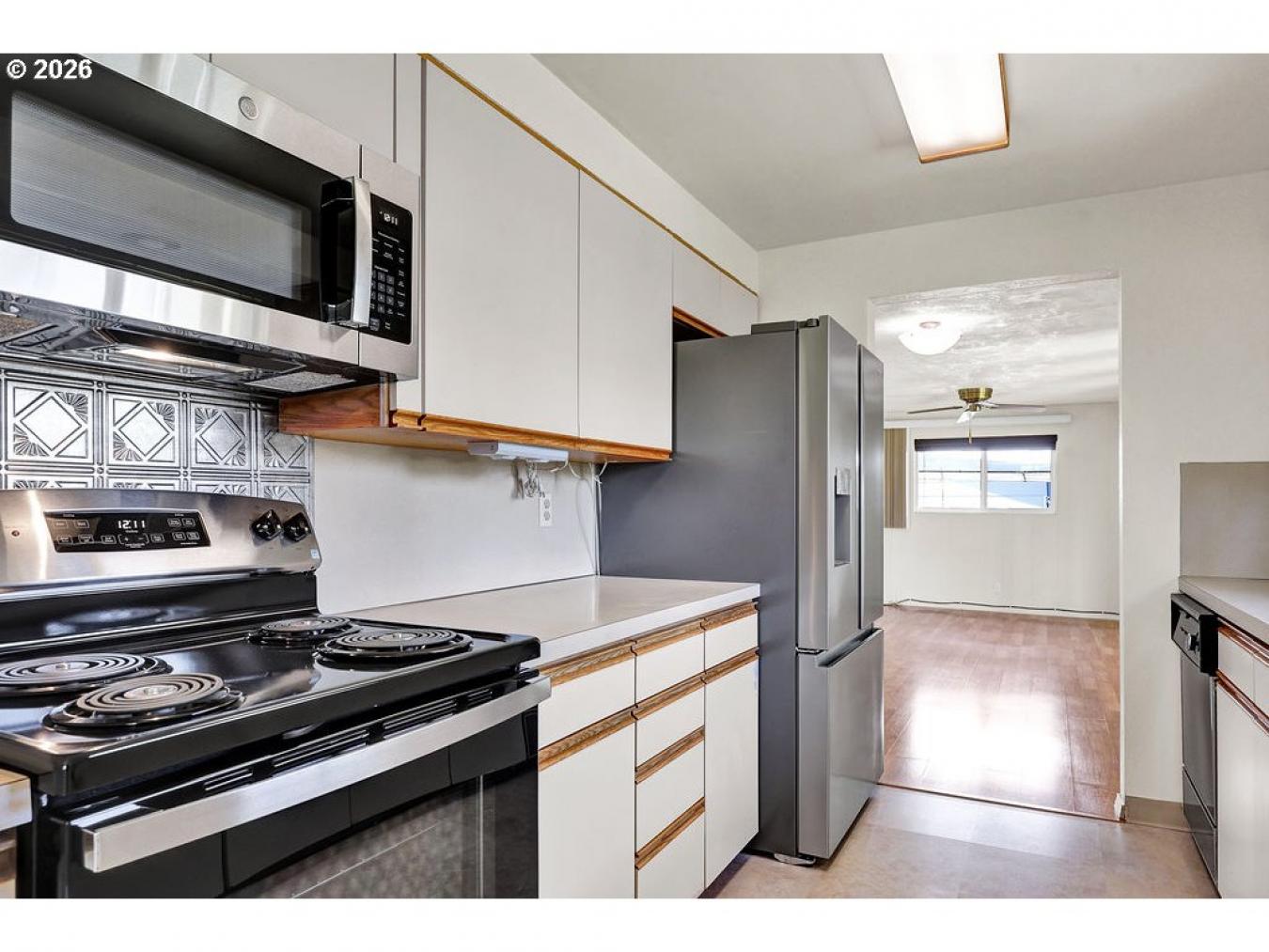 Located in the Hayden Bridge area of Springfield, this charming single – image 14