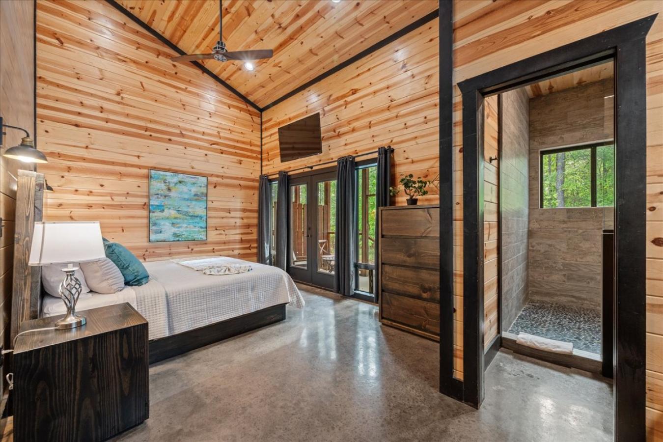 Broken Bow, McCurtain, 74728, United States, 5 Bedrooms Bedrooms, ,5 BathroomsBathrooms,Residential,For Sale,2044458