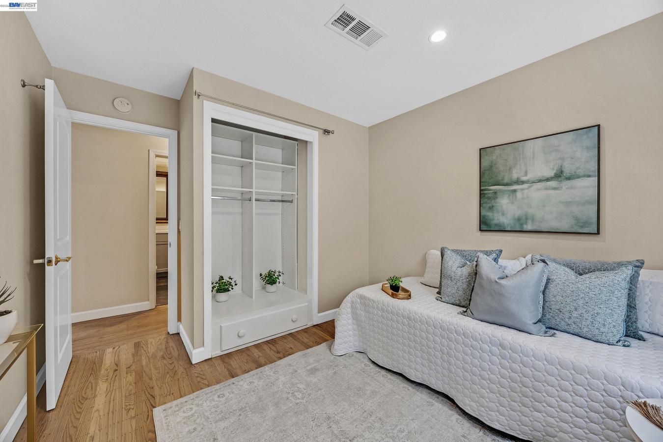 Walnut Creek, Contra Costa, 94595, United States, 3 Bedrooms Bedrooms, ,2 BathroomsBathrooms,Residential,For Sale,2044455