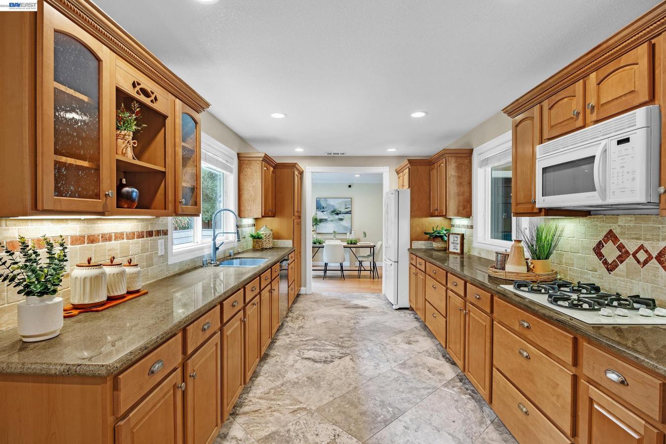Walnut Creek, Contra Costa, 94595, United States, 3 Bedrooms Bedrooms, ,2 BathroomsBathrooms,Residential,For Sale,2044455