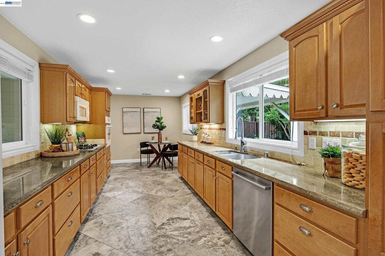 Walnut Creek, Contra Costa, 94595, United States, 3 Bedrooms Bedrooms, ,2 BathroomsBathrooms,Residential,For Sale,2044455
