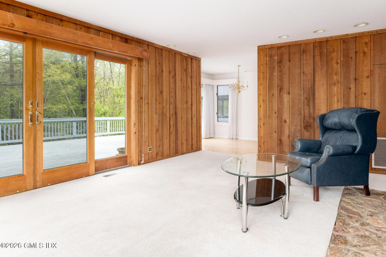 Cos Cob, Connecticut, 06807, United States, 5 Bedrooms Bedrooms, ,3 BathroomsBathrooms,Residential,For Sale,2044452