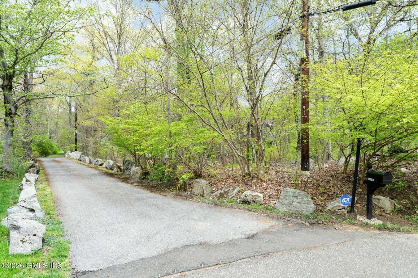 Cos Cob, Connecticut, 06807, United States, 5 Bedrooms Bedrooms, ,3 BathroomsBathrooms,Residential,For Sale,2044452