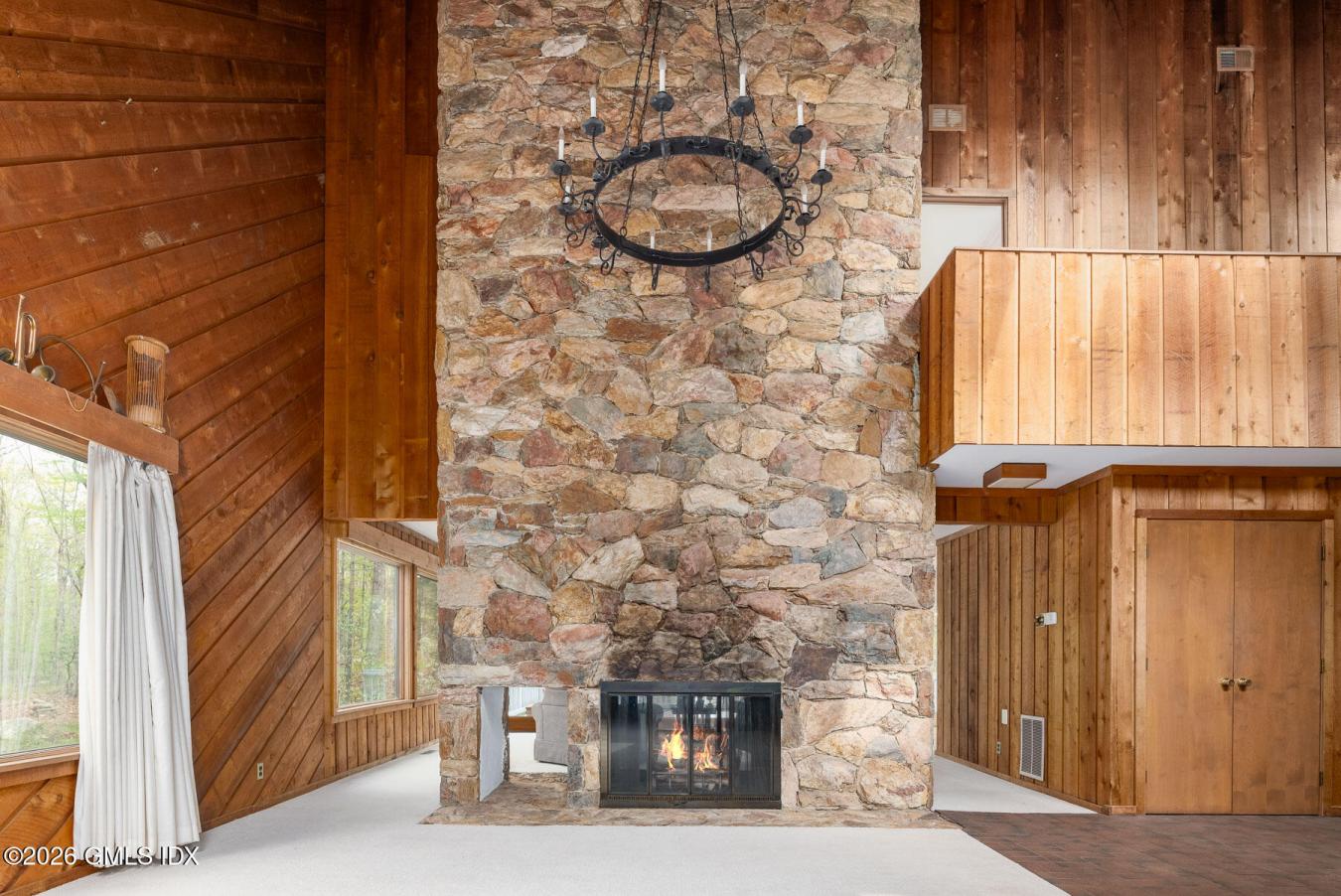 Cos Cob, Connecticut, 06807, United States, 5 Bedrooms Bedrooms, ,3 BathroomsBathrooms,Residential,For Sale,2044452
