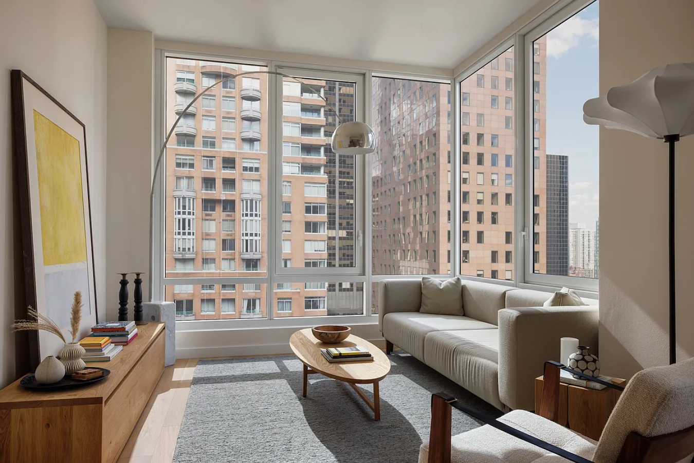 New York, New York, 10017, United States, 2 Bedrooms Bedrooms, ,2 BathroomsBathrooms,Residential,For Sale,2044451