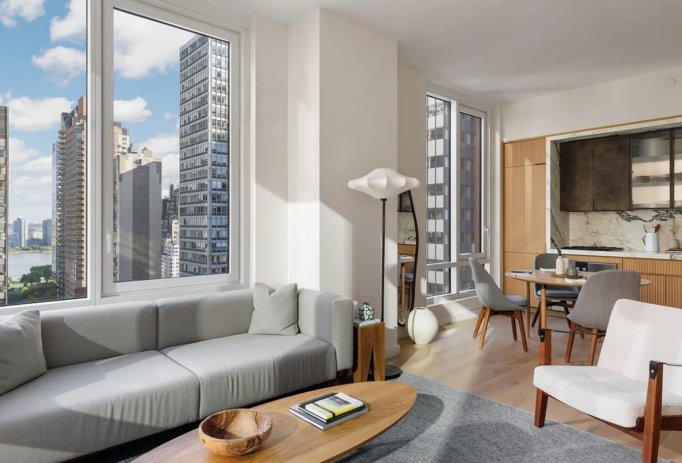 New York, New York, 10017, United States, 2 Bedrooms Bedrooms, ,2 BathroomsBathrooms,Residential,For Sale,2044451