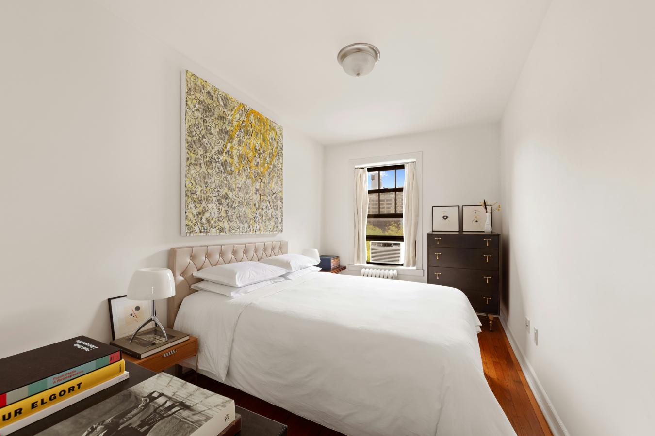 West Village, New York, 10014, United States, 2 Bedrooms Bedrooms, ,1 BathroomBathrooms,Residential,For Sale,2044449