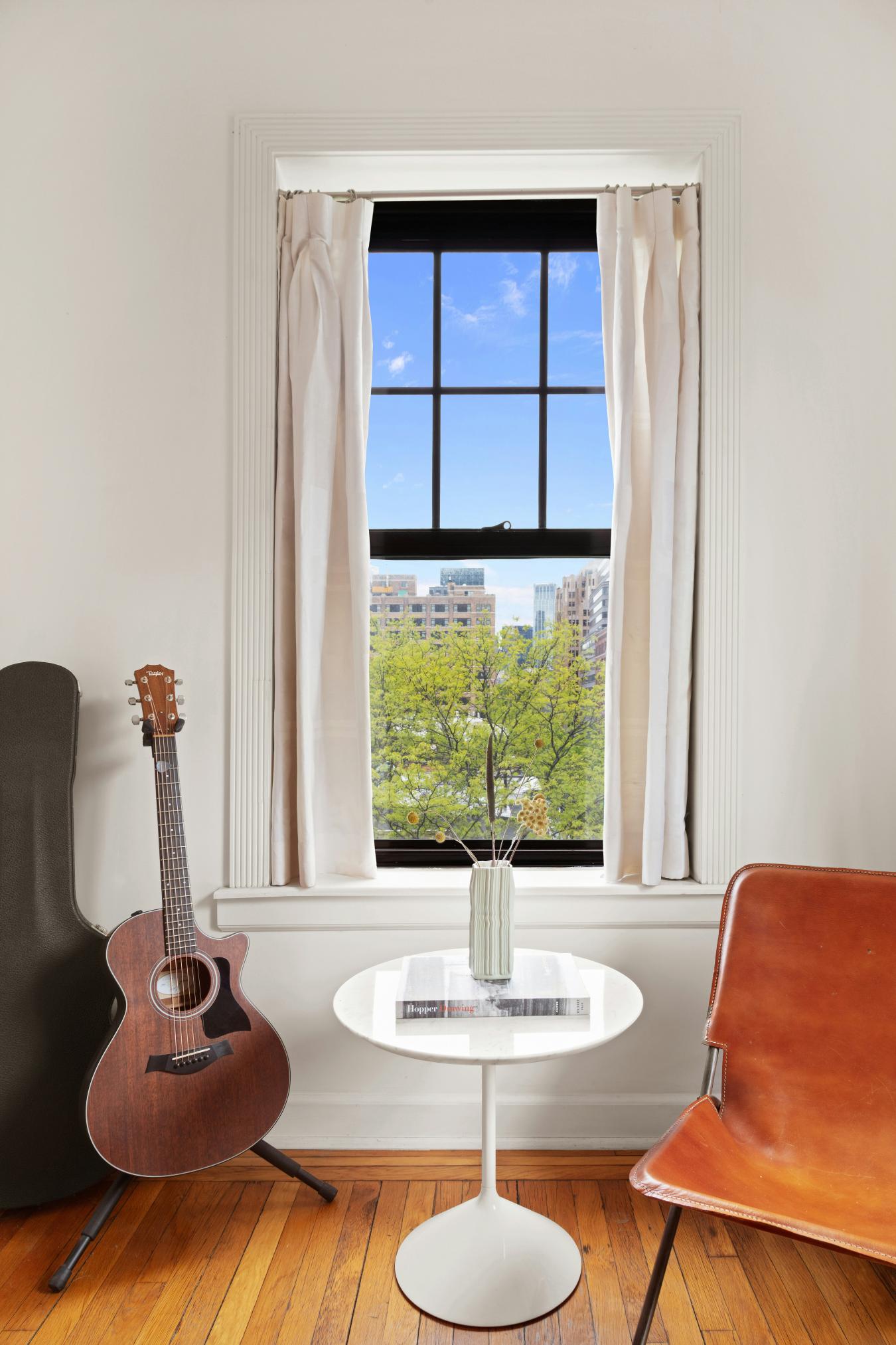 West Village, New York, 10014, United States, 2 Bedrooms Bedrooms, ,1 BathroomBathrooms,Residential,For Sale,2044449