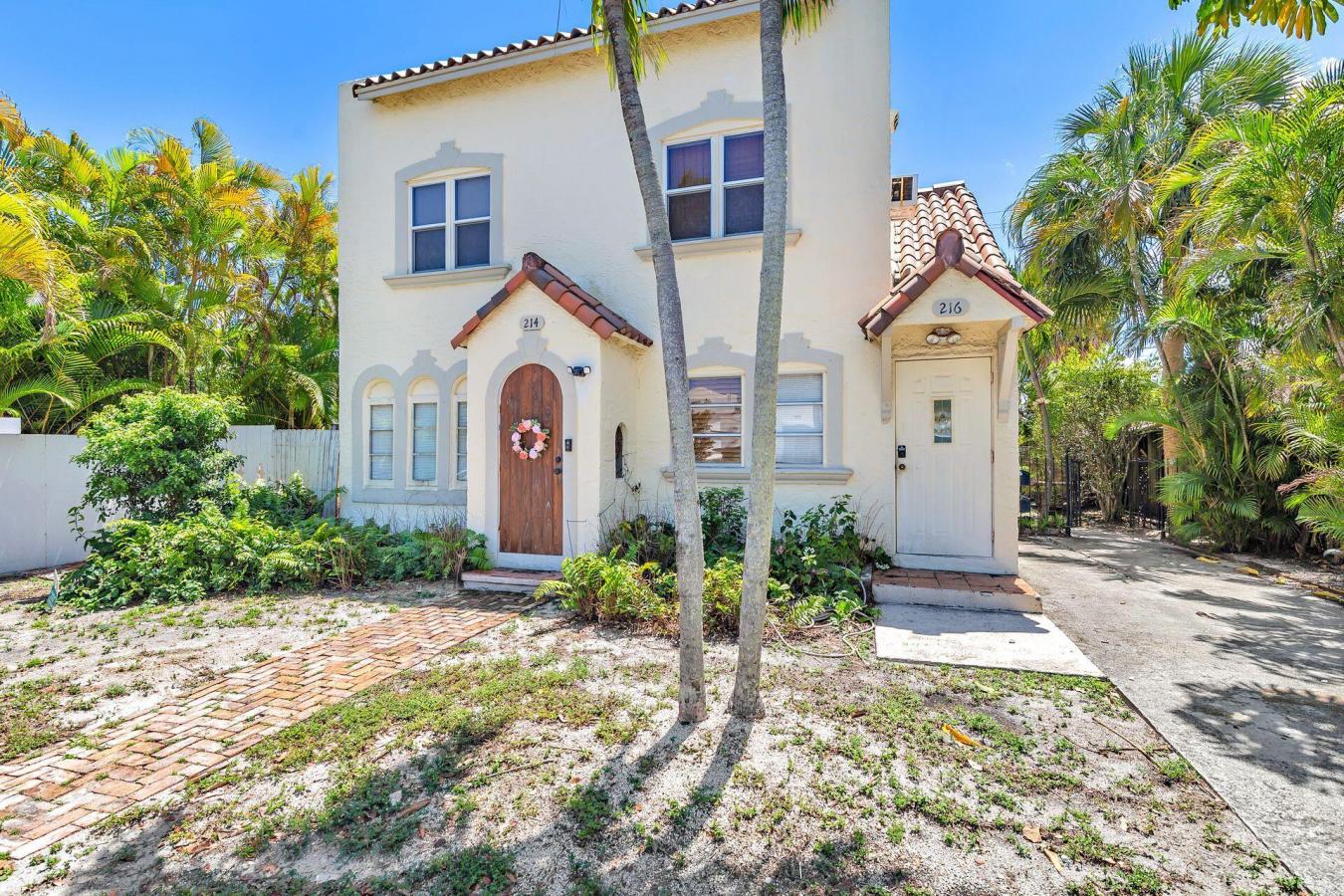 West Palm Beach, Florida, 33405, United States, 6 Bedrooms Bedrooms, ,4 BathroomsBathrooms,Residential,For Sale,2044447