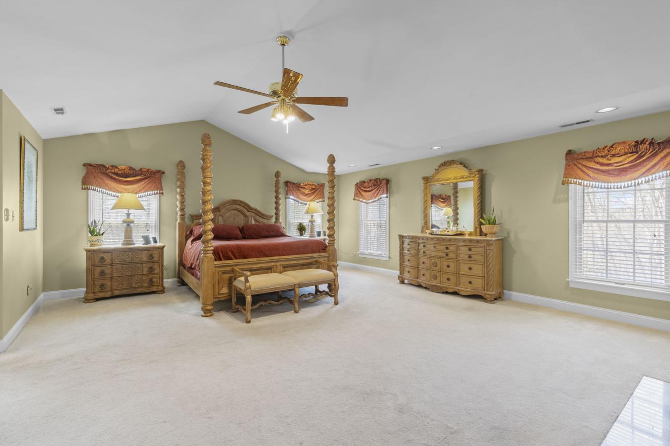 BEL AIR, HARFORD, 21015, United States, 6 Bedrooms Bedrooms, ,4 BathroomsBathrooms,Residential,For Sale,2044445